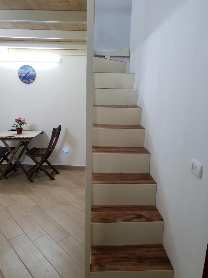 مبيت وإفطار نابولي Casa Basile 15 المظهر الخارجي الصورة