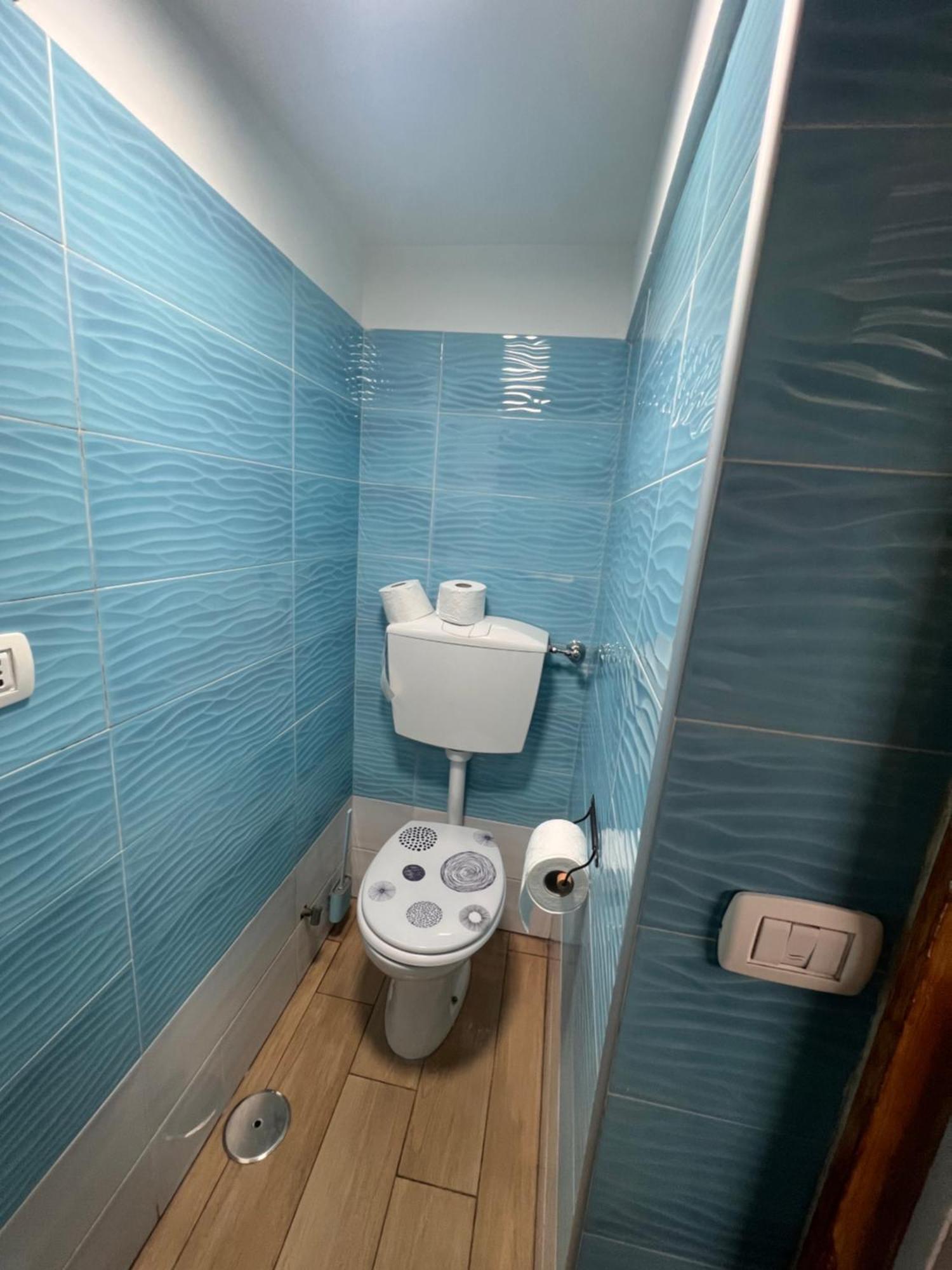 مبيت وإفطار نابولي Casa Basile 15 المظهر الخارجي الصورة